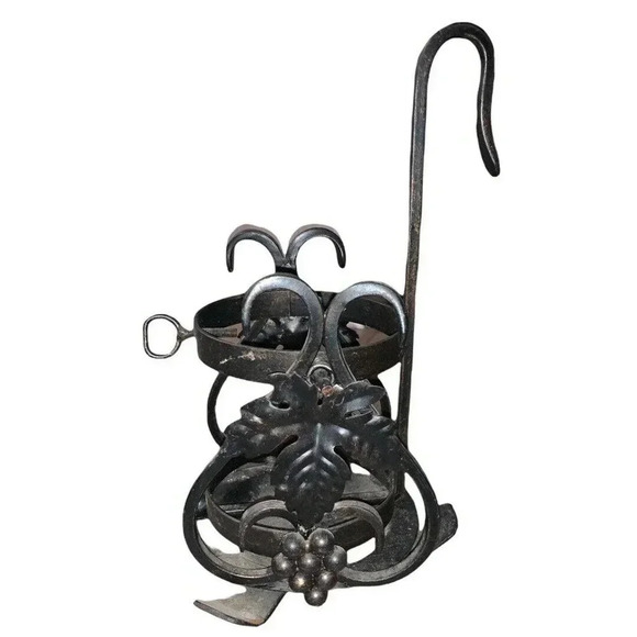 Grape Vine Metal Pillar Candle Holder Grapes & Leaves Home Decor - Picture 1 of 3